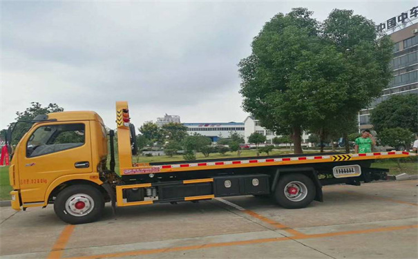 温州定远24小时拖车救援电话号码，定远道路救援公司怎么收费的